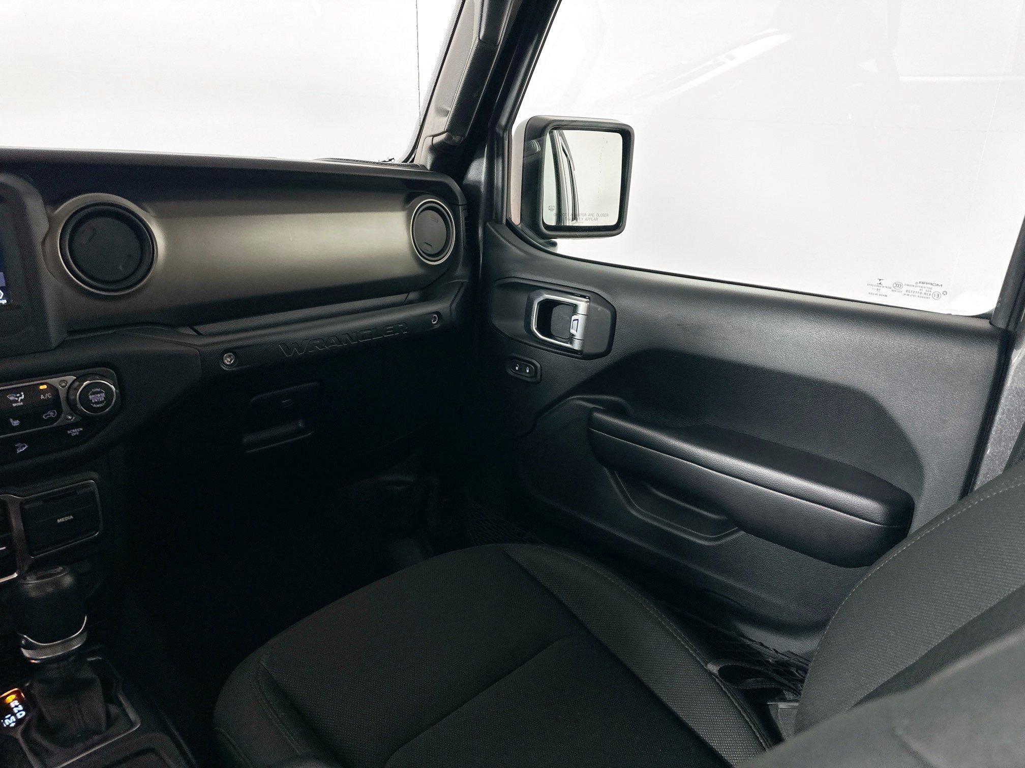 Used 2019 Jeep Wrangler Unlimited Sport S AWD/4WD image 23