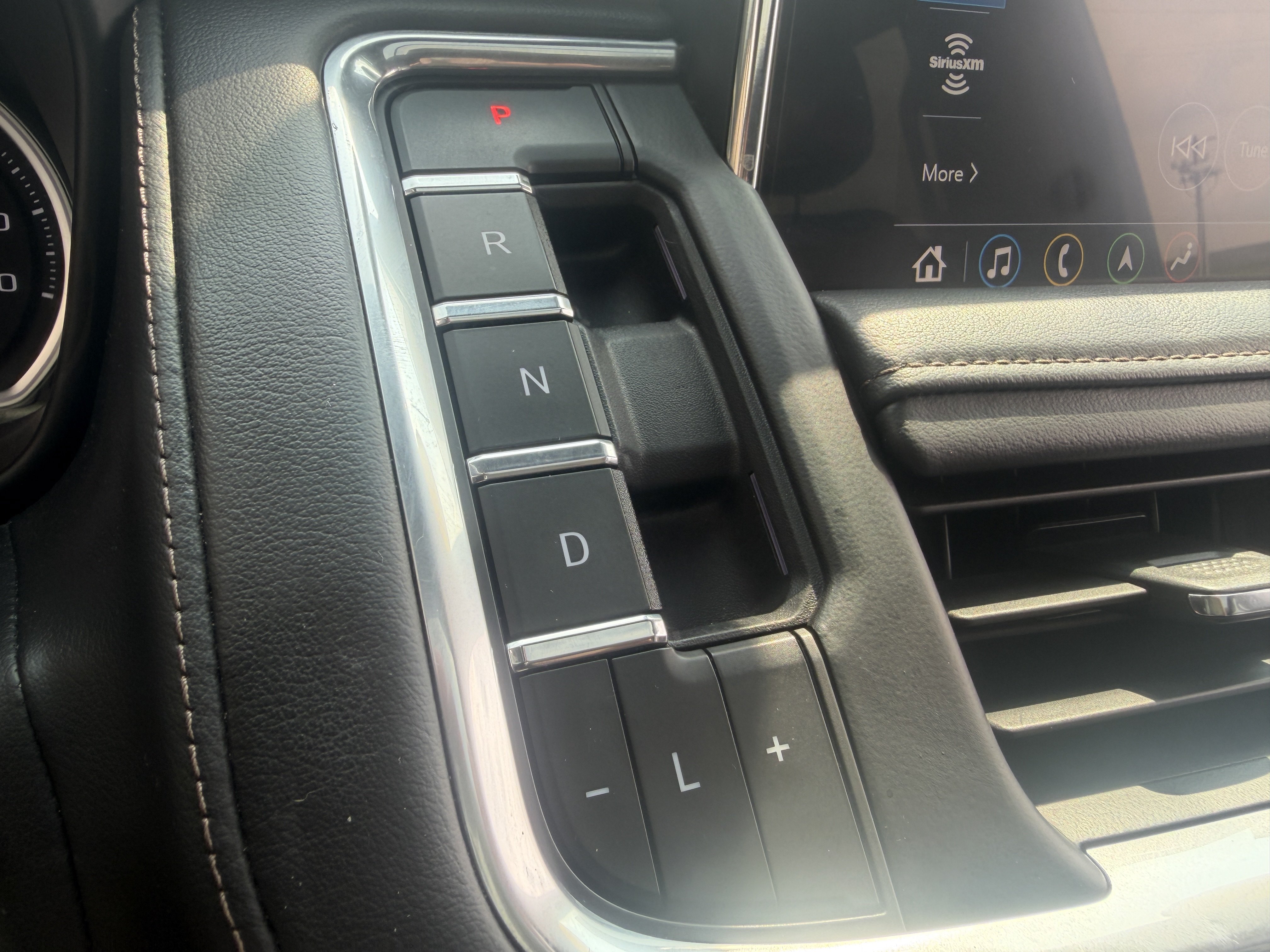 Used 2021 Chevrolet Tahoe High Country w/ Premium Package AWD/4WD image 51