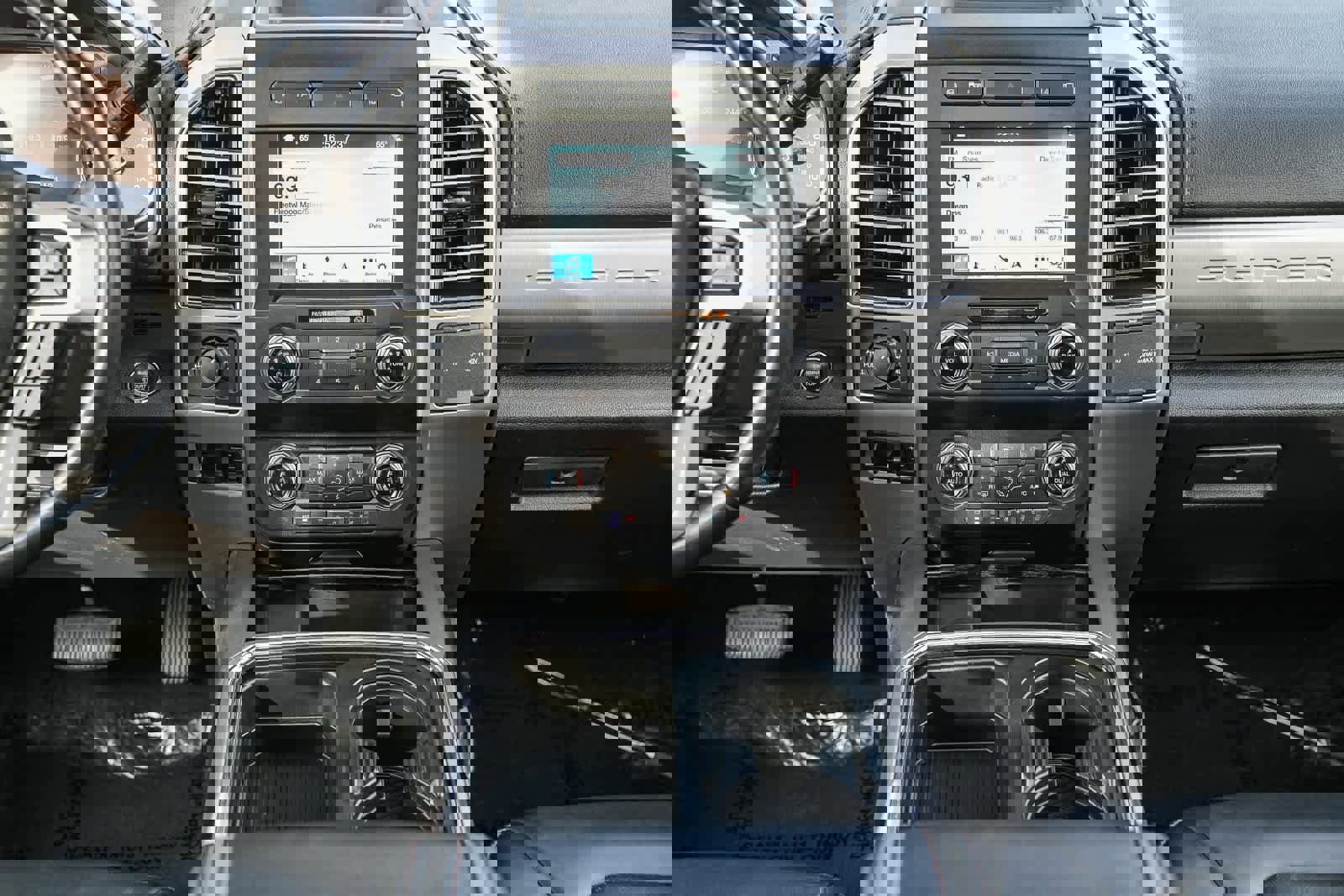 Used 2019 Ford F350 Platinum w/ Platinum Ultimate Package image 12