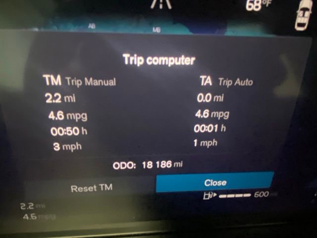 Certified 2025 Volvo XC40 B5 Core image 17