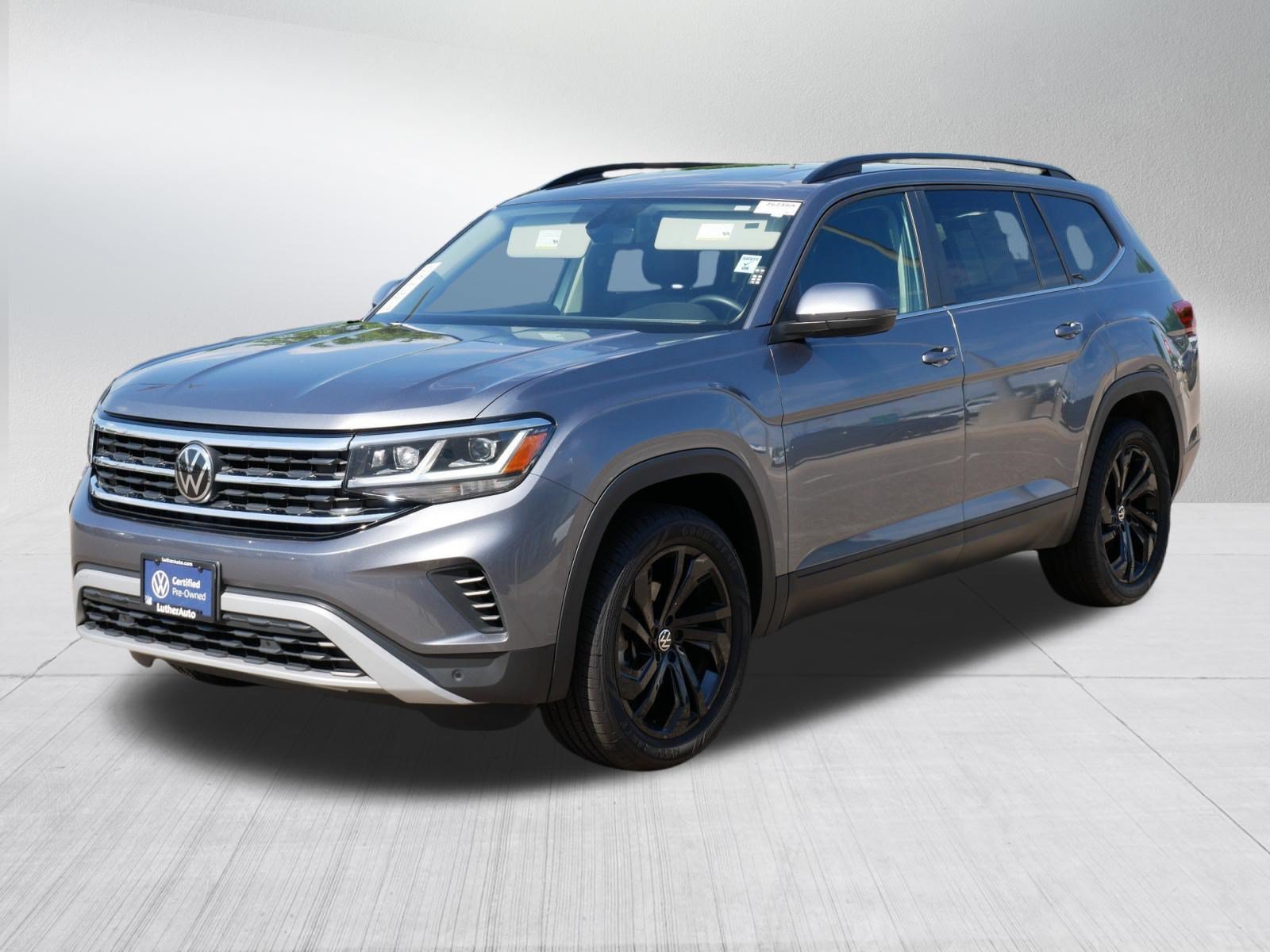 Certified 2023 Volkswagen Atlas SE w/ Panoramic Sunroof Package AWD/4WD image 3