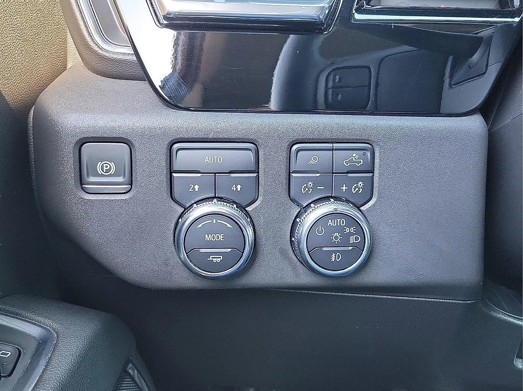 Used 2024 GMC Sierra 1500 SLT image 14