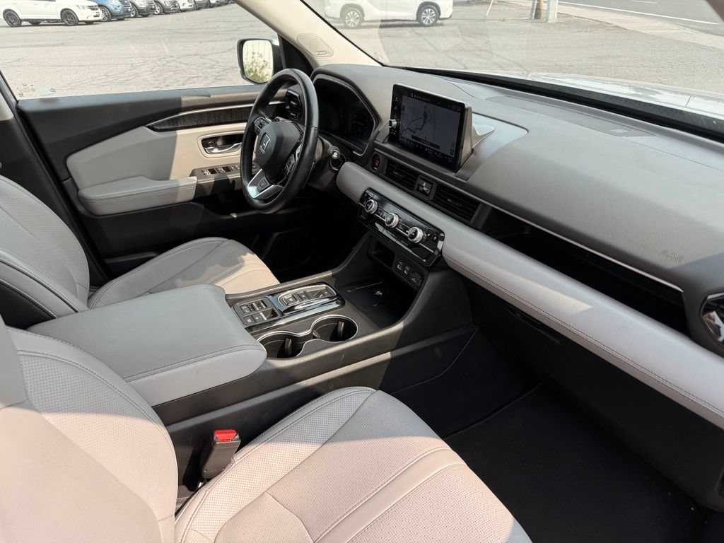 Used 2023 Honda Pilot Elite image 19