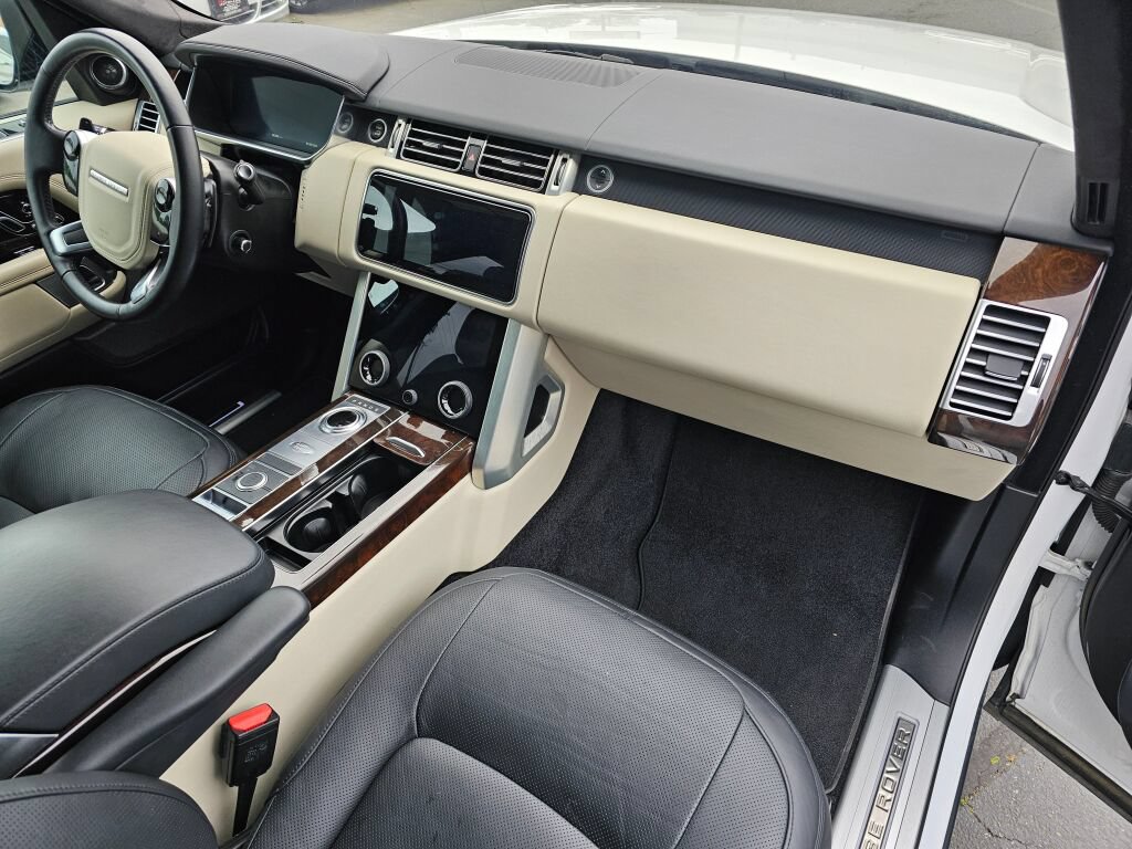 Used 2022 Land Rover Range Rover P525 Westminster Edition AWD/4WD image 11