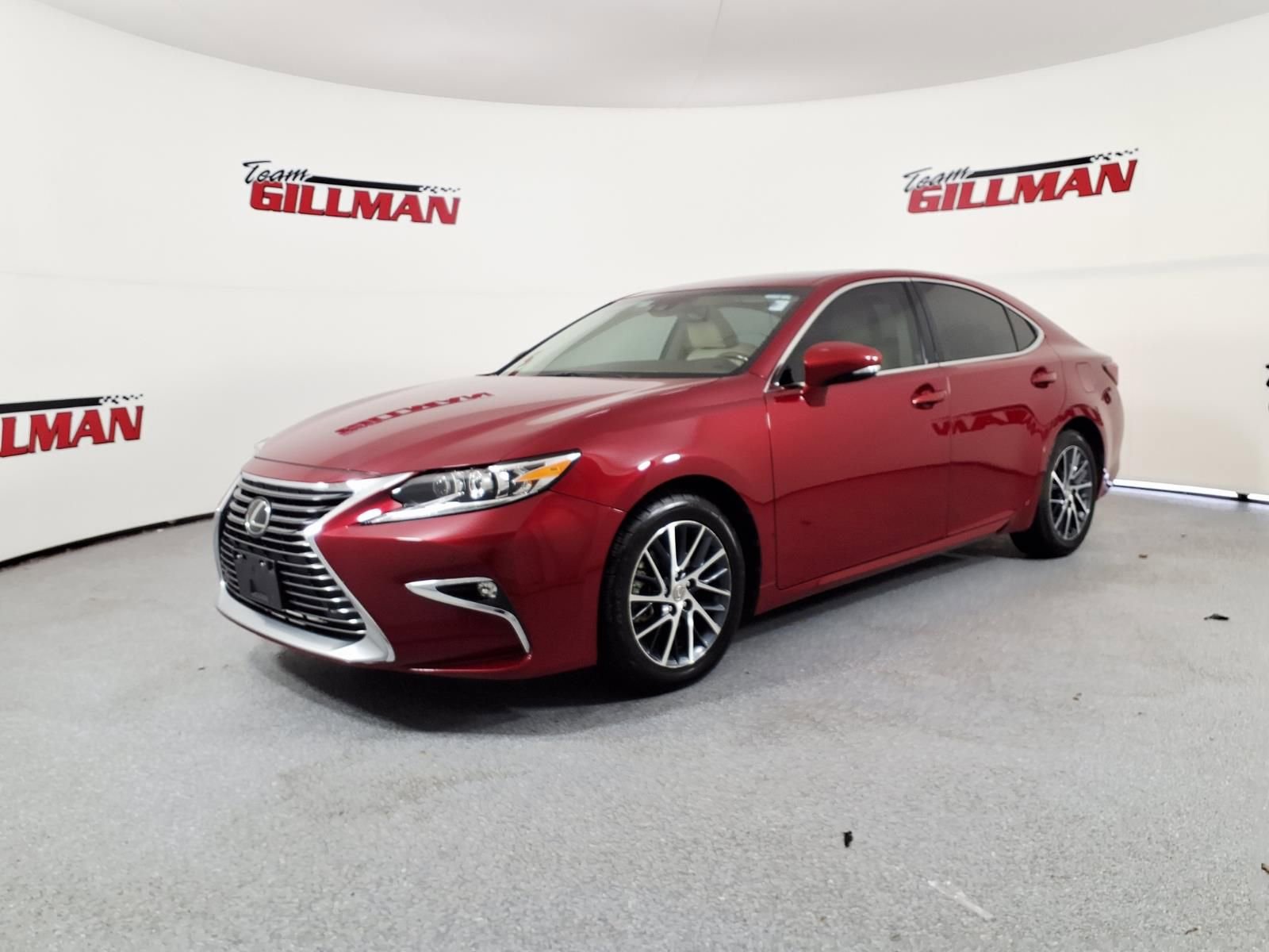 Used 2017 Lexus ES 350 w/ Luxury Package FWD image 3