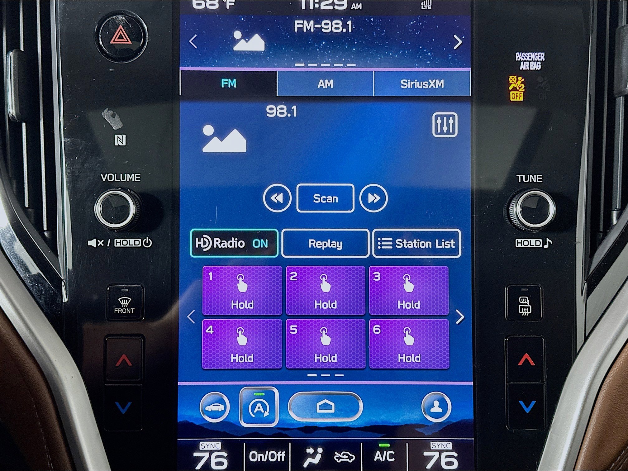 Used 2020 Subaru Outback Touring AWD/4WD image 21