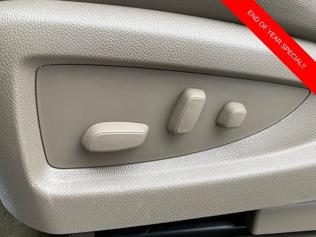 Used 2017 GMC Yukon SLT image 17