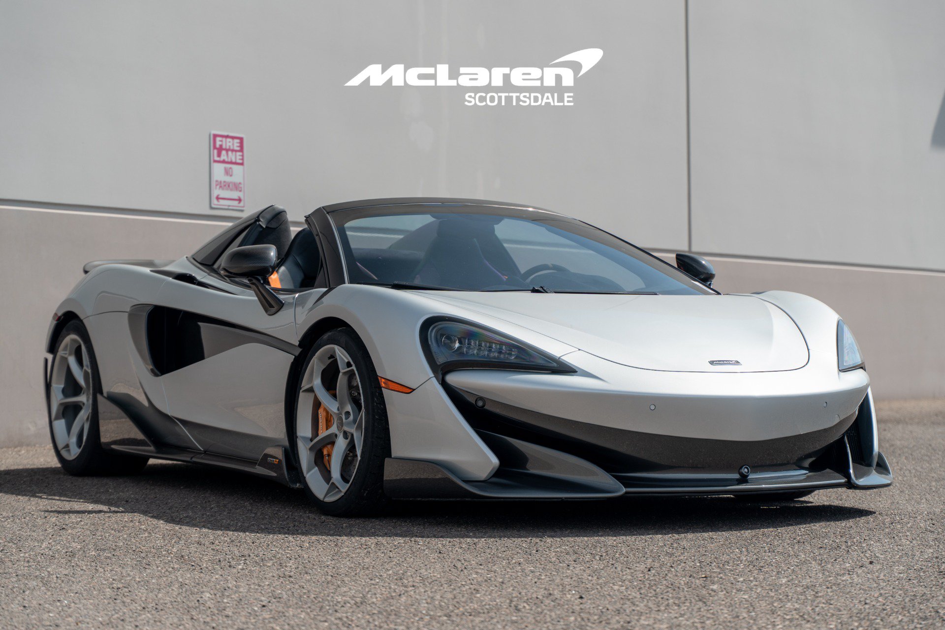 Used 2020 McLaren 600LT Spider RWD image 9