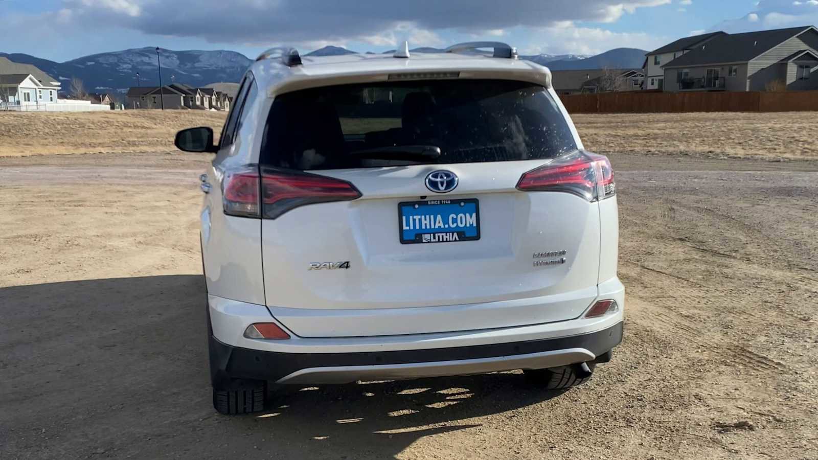 Used 2017 Toyota RAV4 Limited w/ Advanced Technology Package image 7