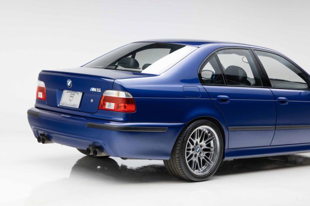 Used 2001 BMW M5 image 39