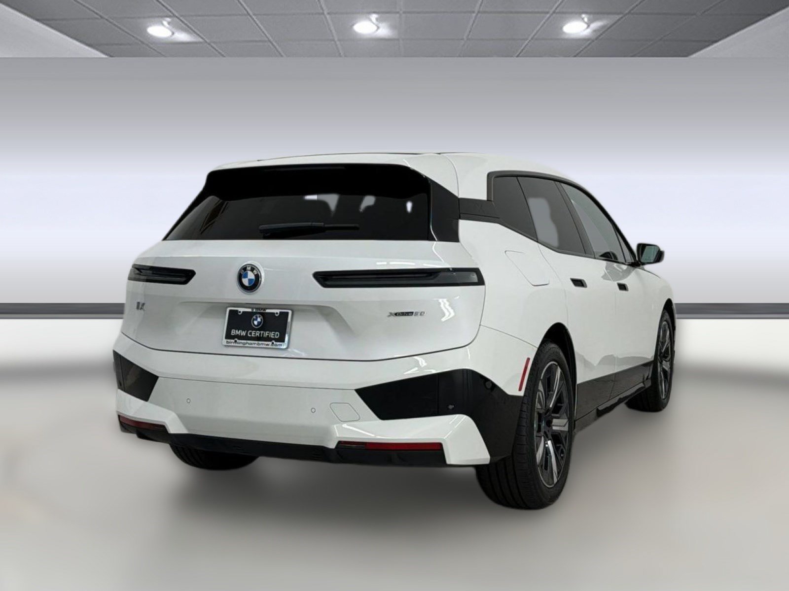 Certified 2023 BMW iX xDrive50 w/ Premium Package AWD/4WD image 9