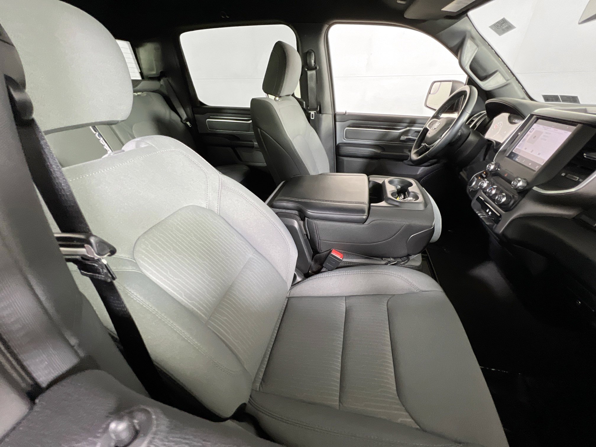 Used 2022 RAM 1500 Big Horn AWD/4WD image 25