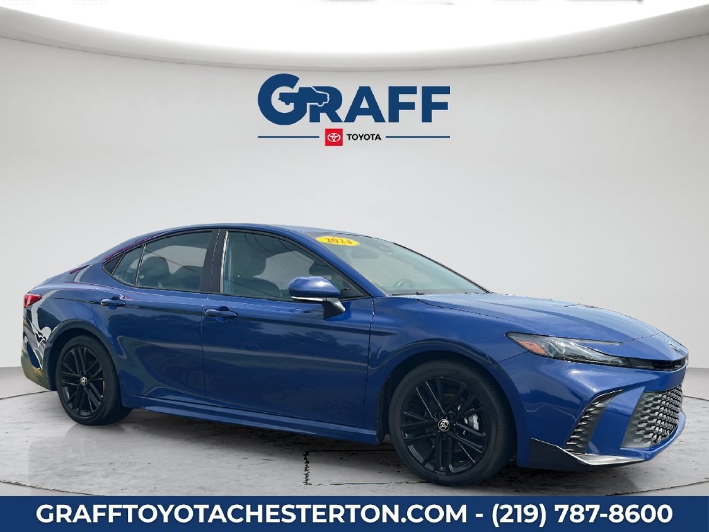 Used 2025 Toyota Camry SE FWD image 10
