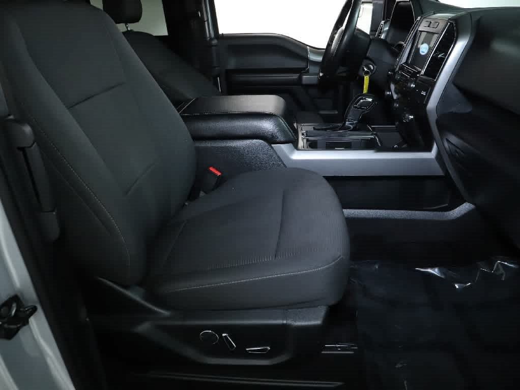 Used 2017 Ford F150 XLT w/ Equipment Group 302A Luxury AWD/4WD image 31