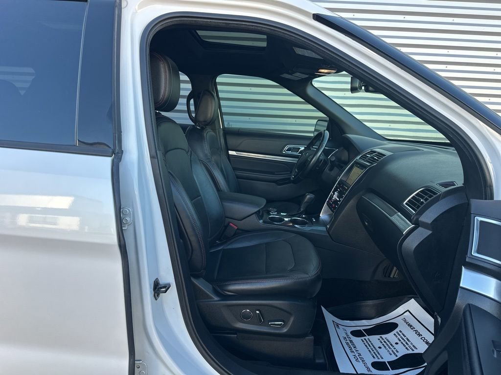 Used 2018 Ford Explorer Sport w/ Equipment Group 401A image 27