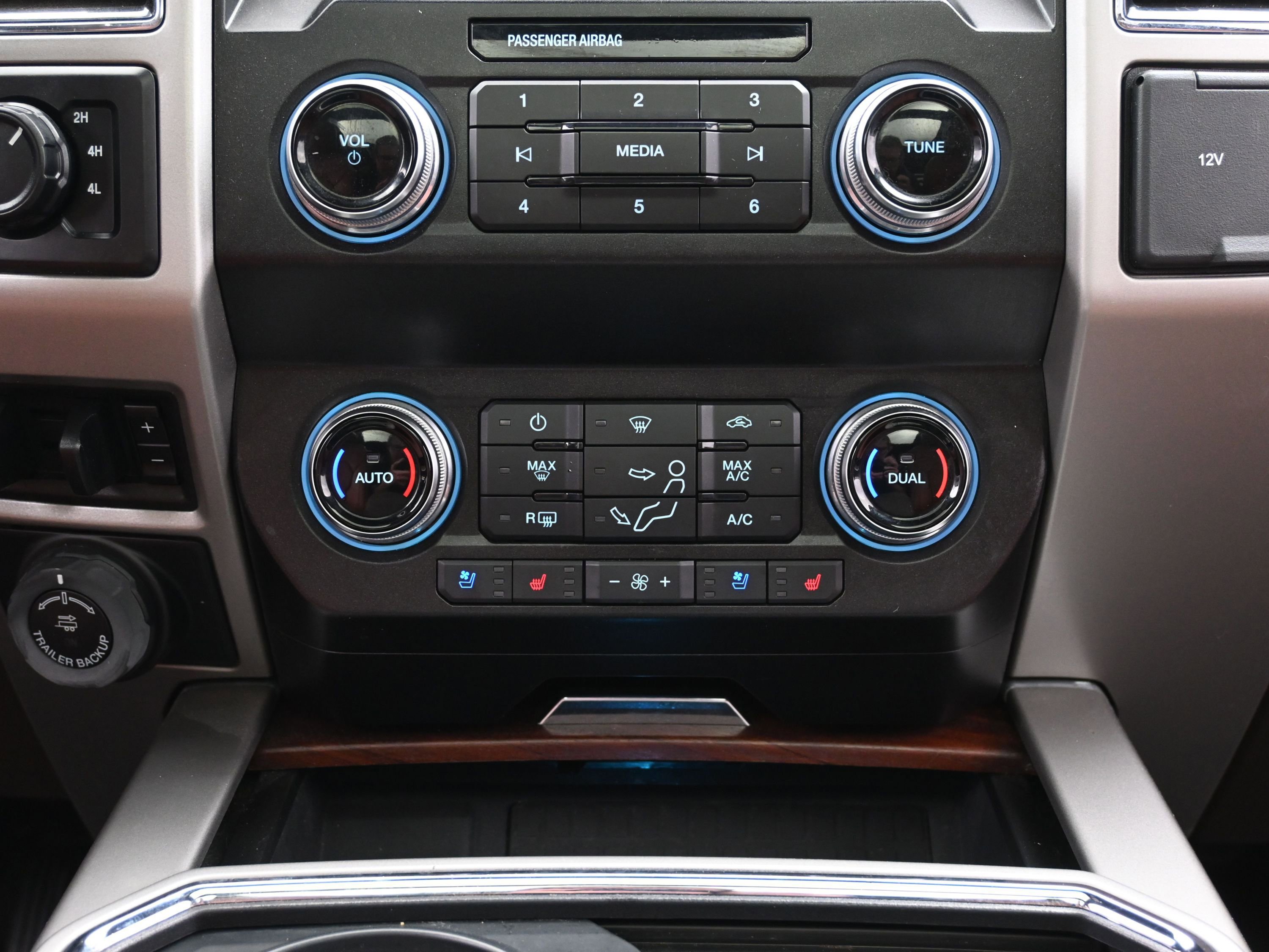 Used 2020 Ford F250 King Ranch w/ King Ranch Ultimate Package image 38
