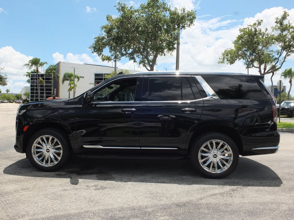 Used 2024 Cadillac Escalade Premium Luxury AWD/4WD image 14