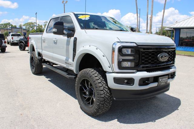 Used 2025 Ford F250 Lariat w/ Black Appearance Package AWD/4WD image 16