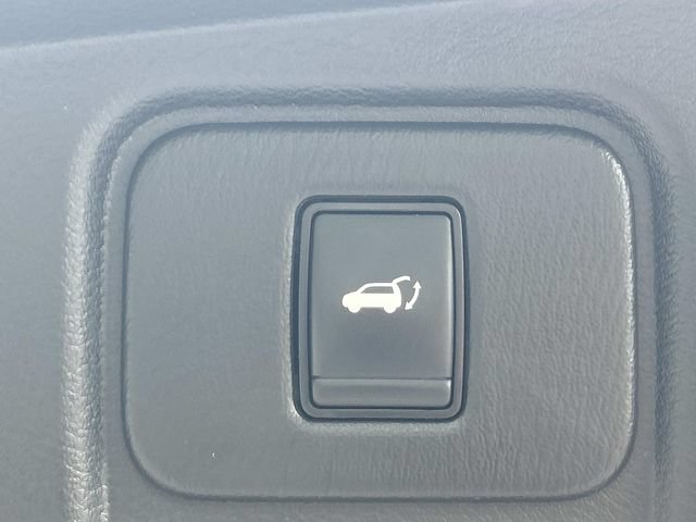 Used 2020 Nissan Murano SL w/ Moonroof Package AWD/4WD image 14
