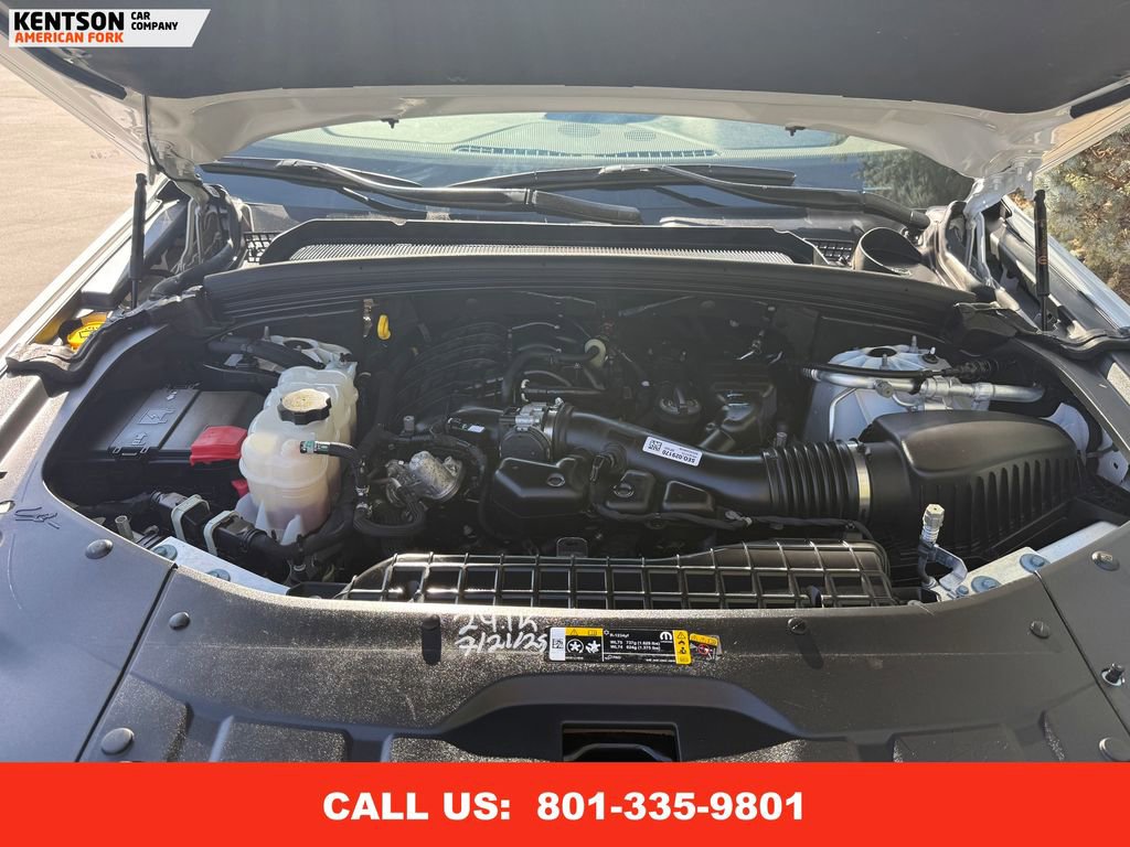 Used 2023 Jeep Grand Cherokee Altitude image 39