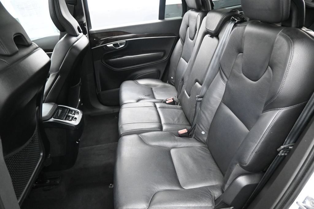 Used 2019 Volvo XC90 T6 Momentum AWD/4WD image 25