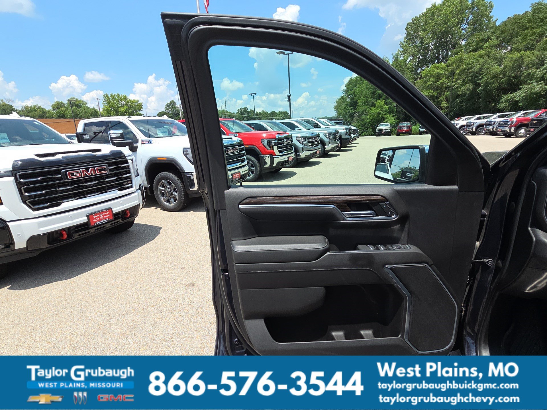 Used 2022 GMC Sierra 1500 SLE AWD/4WD image 15