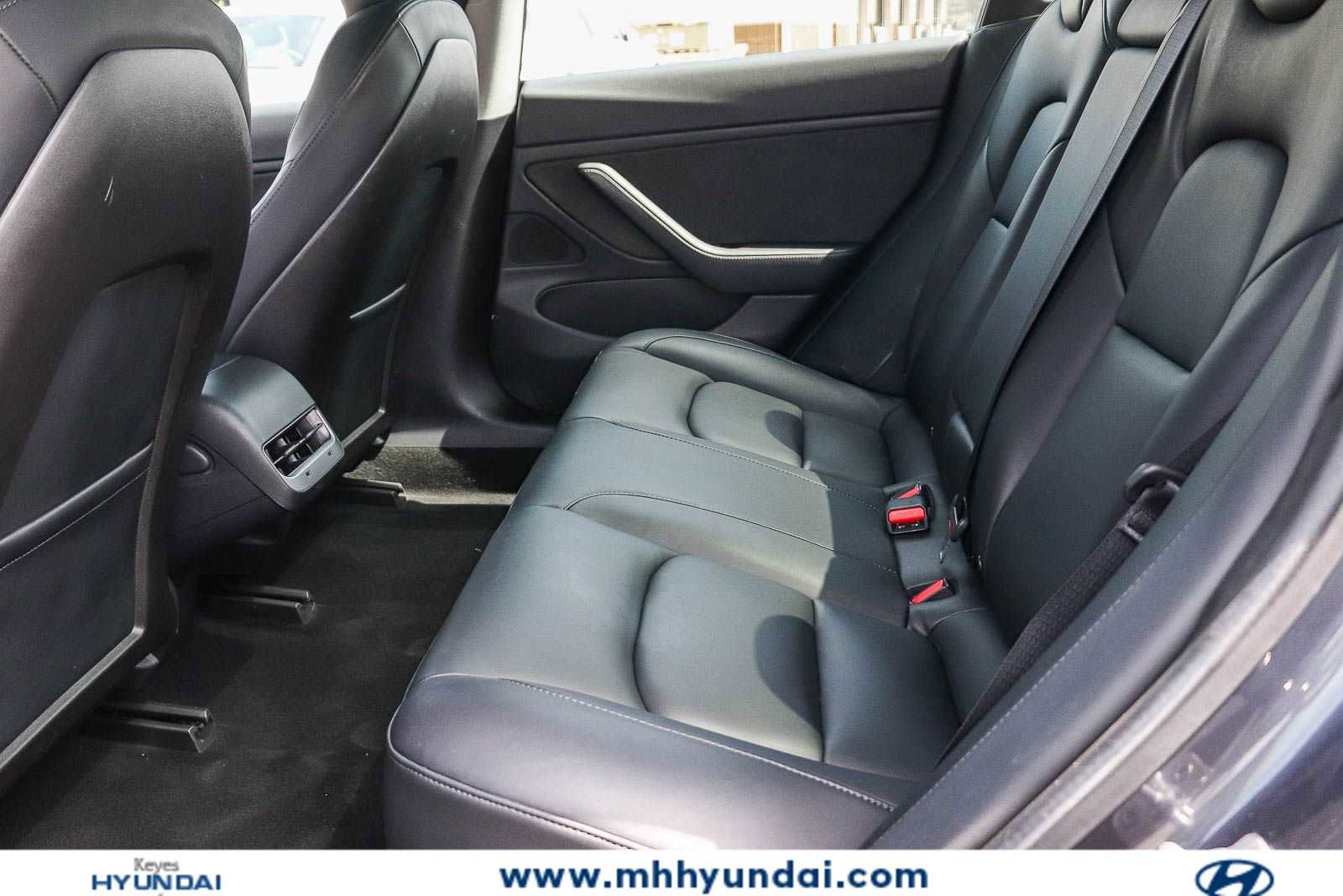 Used 2020 Tesla Model 3 Long Range AWD/4WD image 18