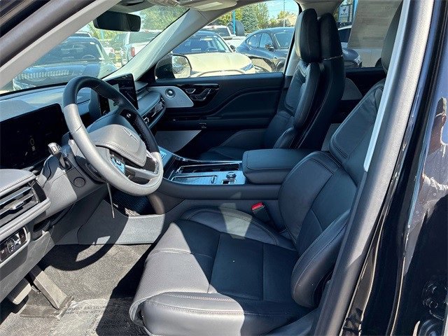 New 2025 Lincoln Aviator Reserve w/ Equipment Group 201A image 13