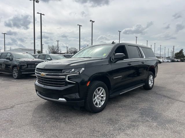 Used 2024 Chevrolet Suburban LT image 7