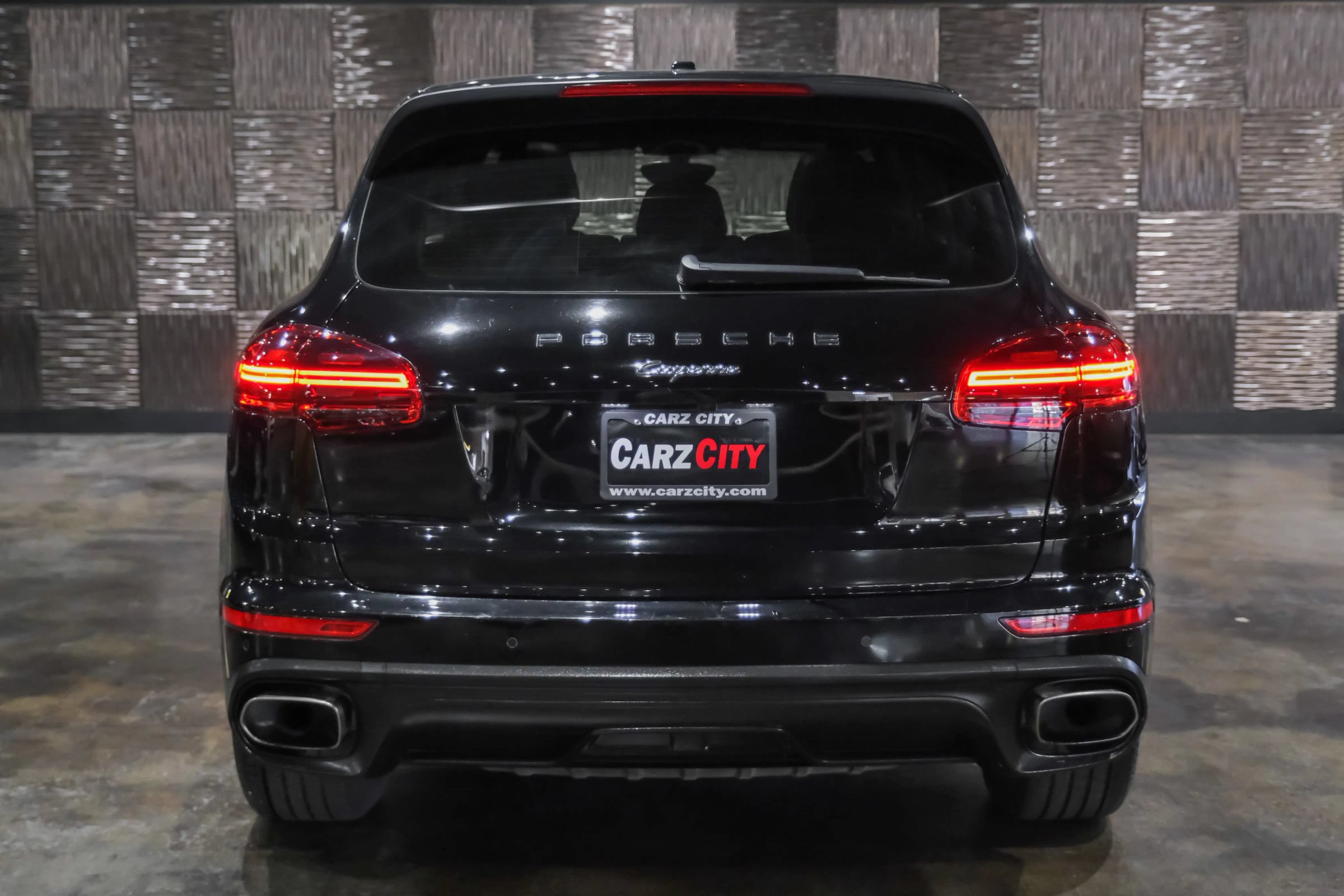 Used 2018 Porsche Cayenne AWD/4WD image 8