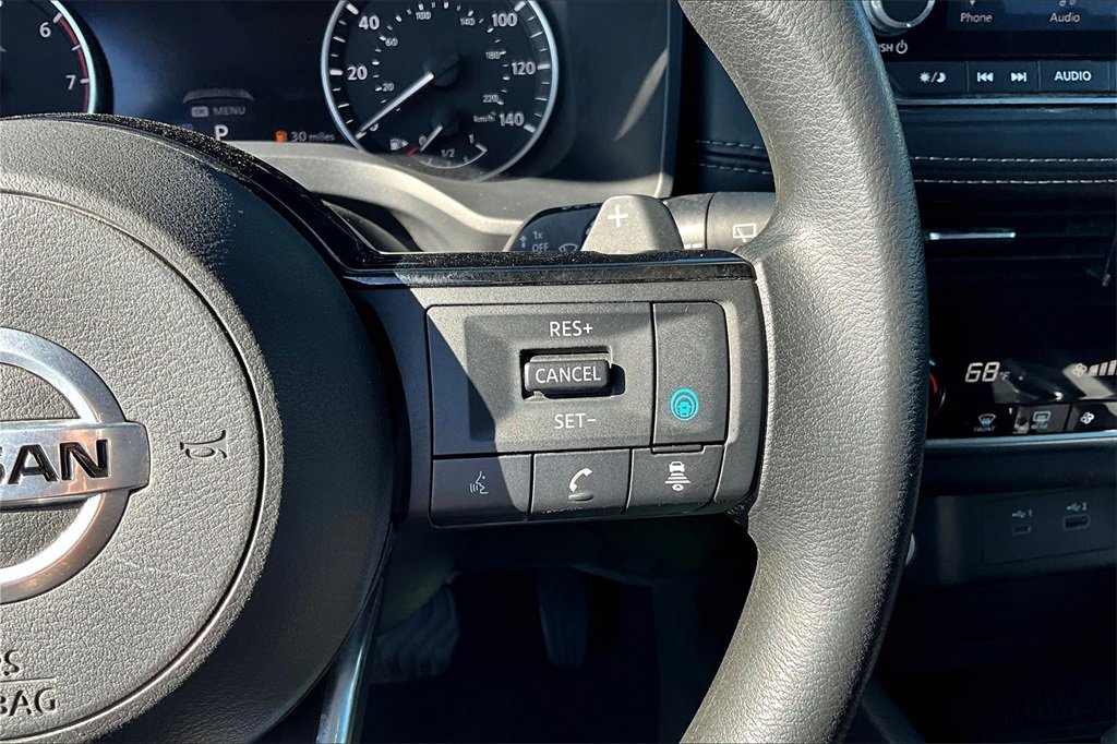 Used 2021 Nissan Rogue SV image 19