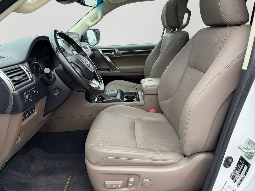 Used 2022 Lexus GX 460 Premium w/ Premium Plus Package image 17