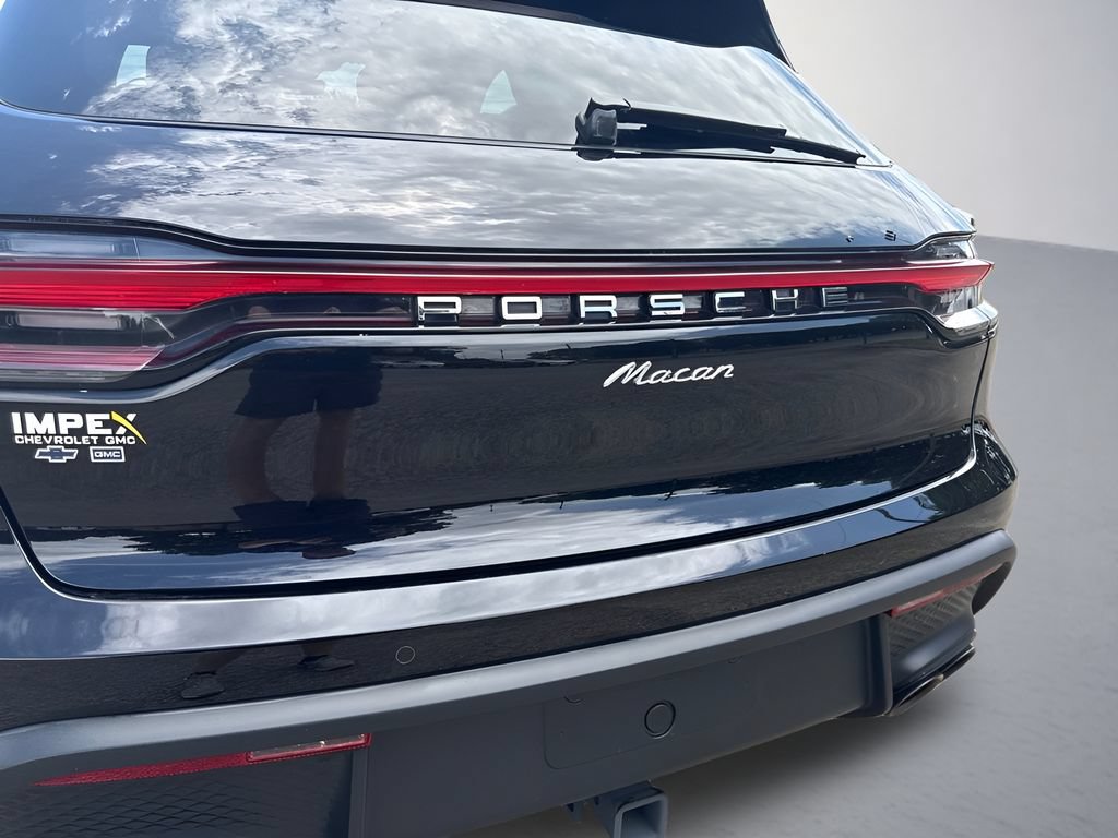 Used 2023 Porsche Macan Turbo AWD/4WD image 72