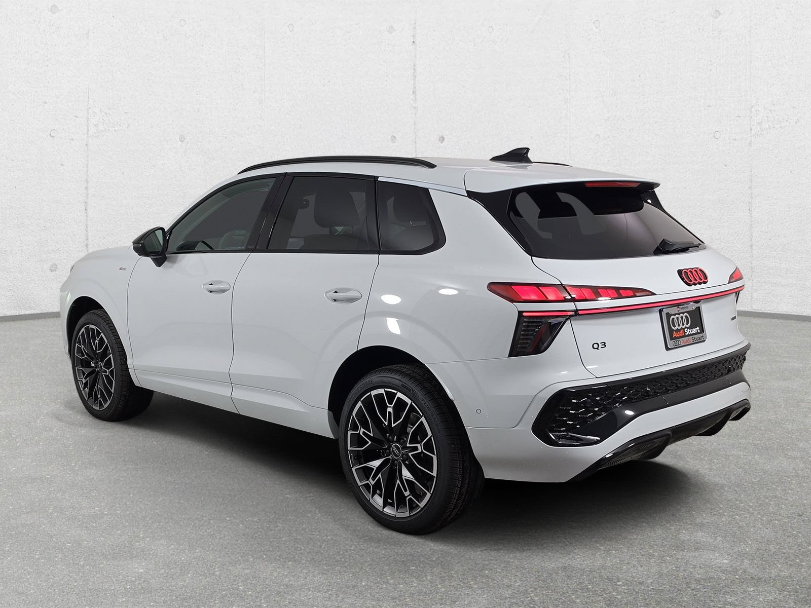 New 2026 Audi Q3 quattro 2.0T AWD/4WD image 4