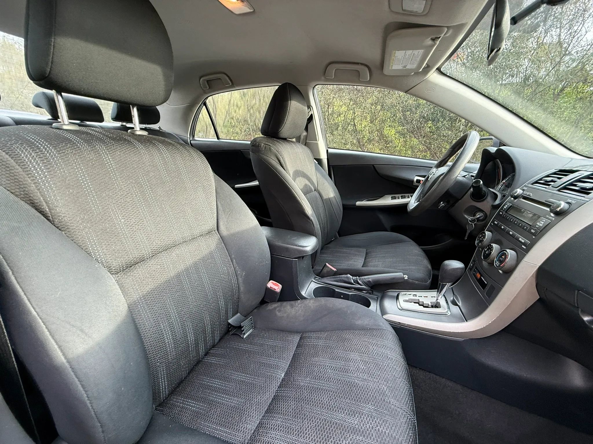 Used 2011 Toyota Corolla S image 16