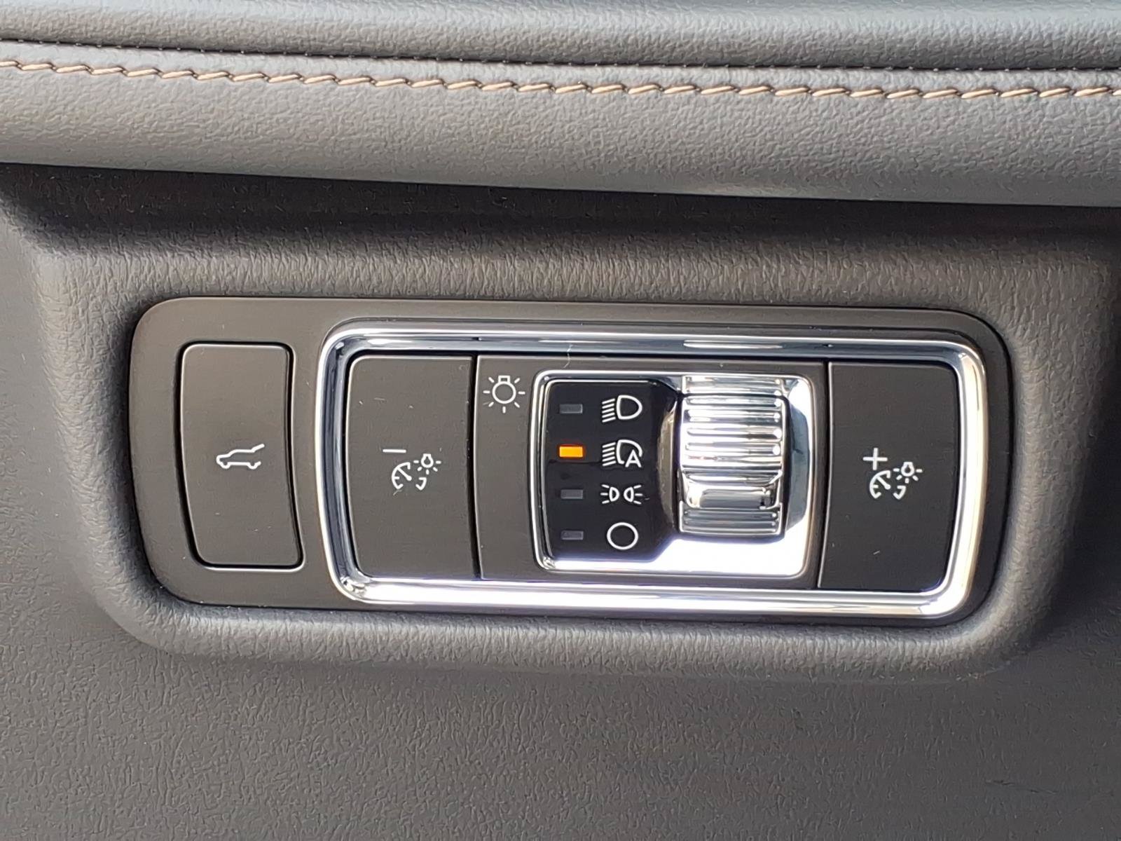 Used 2025 Lincoln Aviator Reserve w/ Equipment Group 201A AWD/4WD image 20