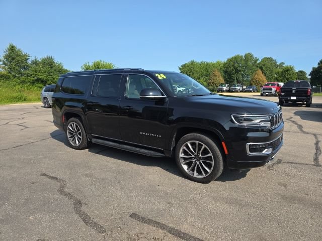 Used 2024 Jeep Wagoneer L Series II w/ Convenience Group I AWD/4WD image 7