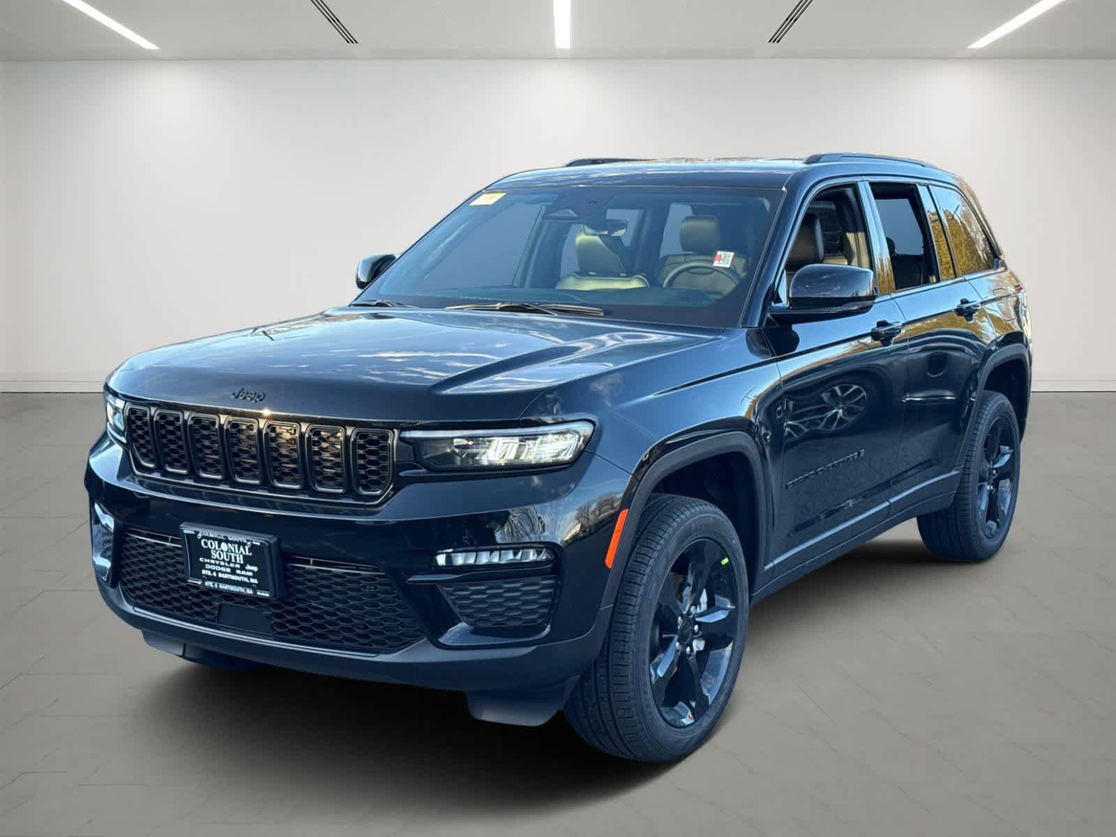 New 2025 Jeep Grand Cherokee Limited w/ Black Appearance Package