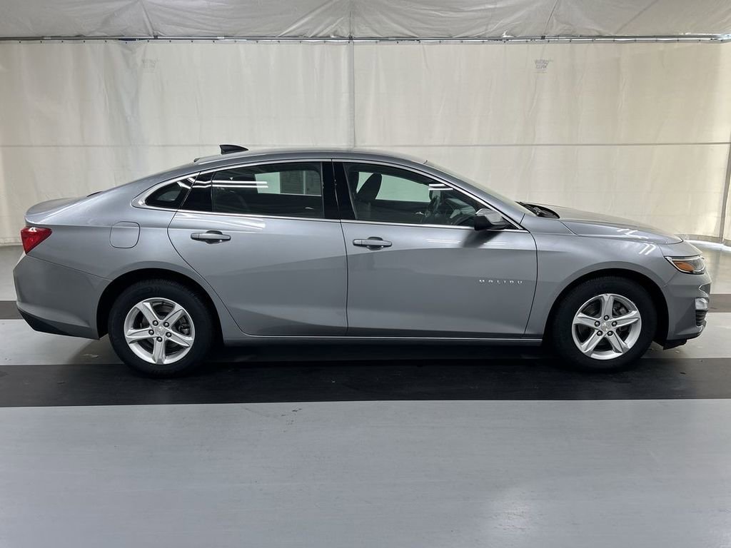Used 2024 Chevrolet Malibu LS image 9