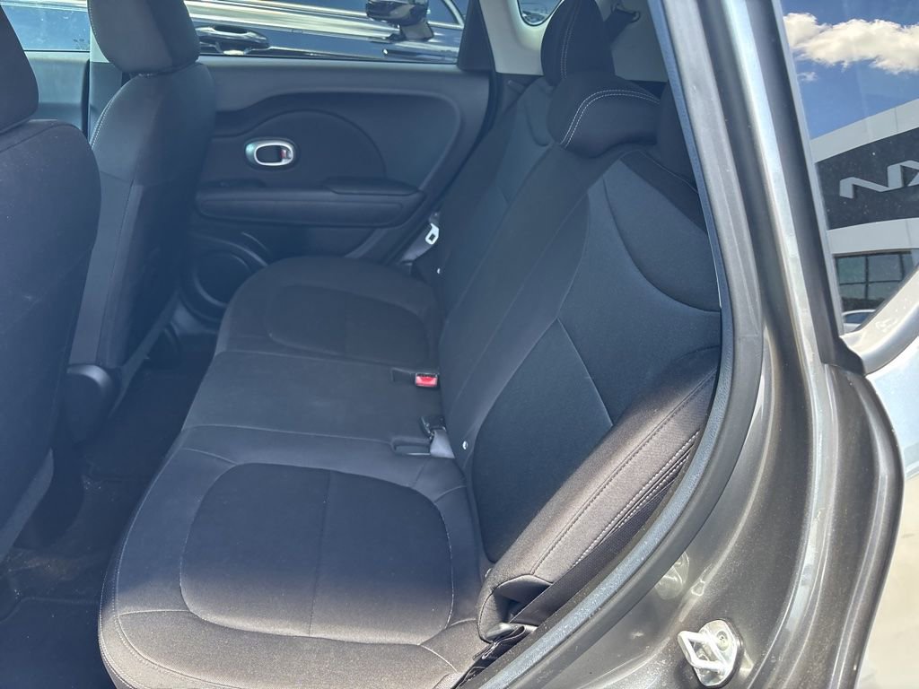 Used 2016 Kia Soul image 10