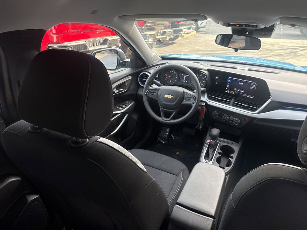 New 2026 Chevrolet Trax LS image 11