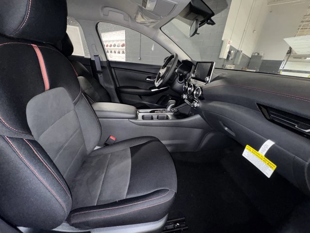 New 2025 Nissan Sentra SR image 10