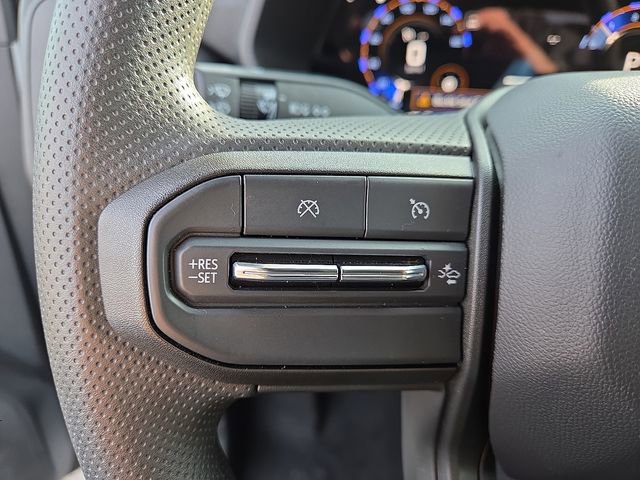 Used 2025 Chevrolet Colorado W/T w/ WT Custom Package image 25