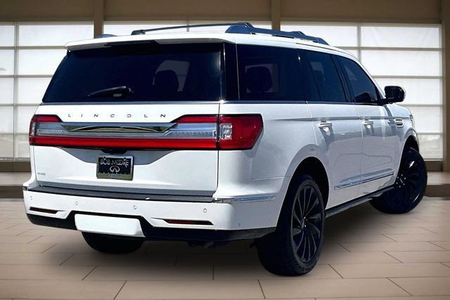 Used 2020 Lincoln Navigator Reserve w/ Equipment Group 208A Reserve AWD/4WD image 2