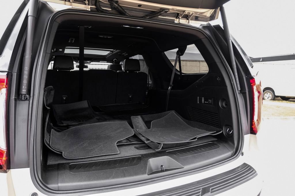 Used 2021 GMC Yukon XL SLT w/ SLT Premium Package image 54