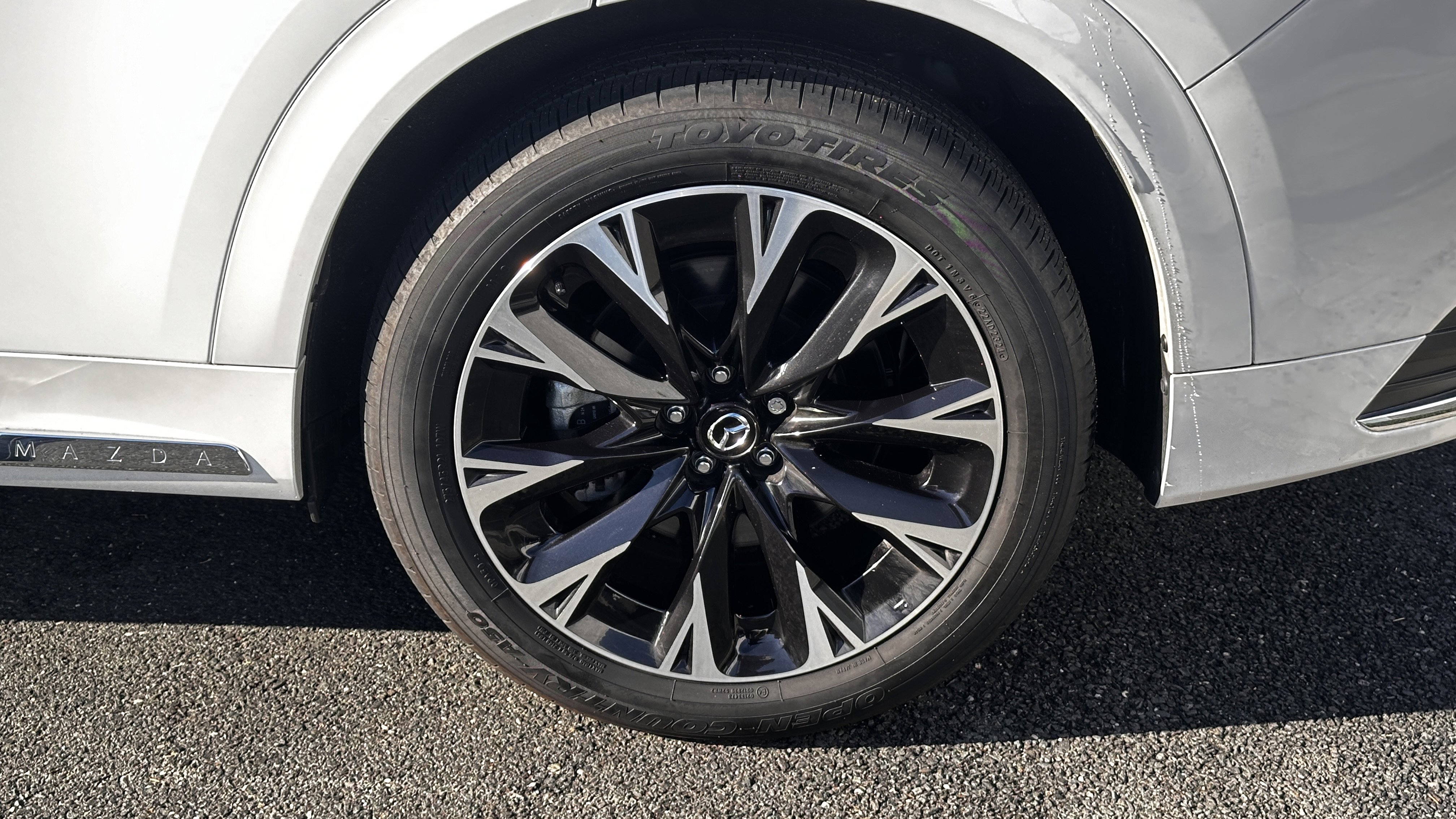 Certified 2025 MAZDA CX-90 3.3 Turbo S w/ Premium Package image 17