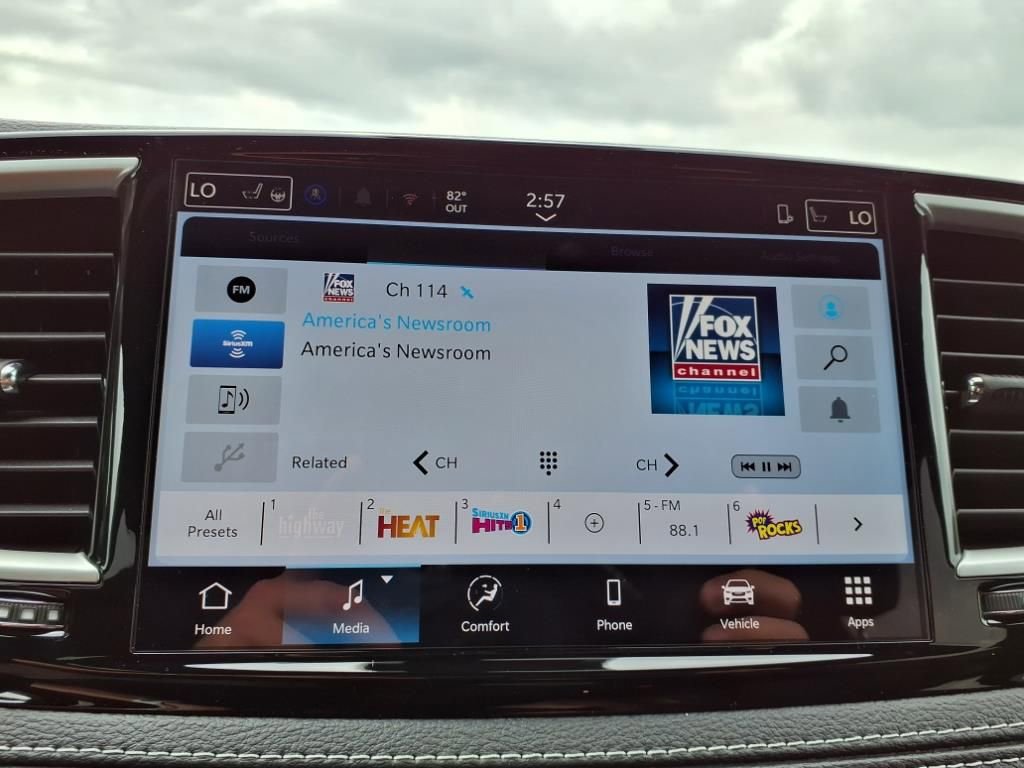 New 2025 Chrysler Pacifica Select image 12