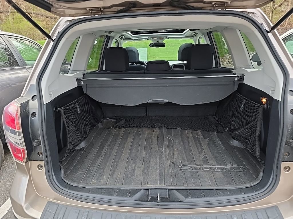 Used 2014 Subaru Forester 2.5i Premium w/ All-Weather Package image 10