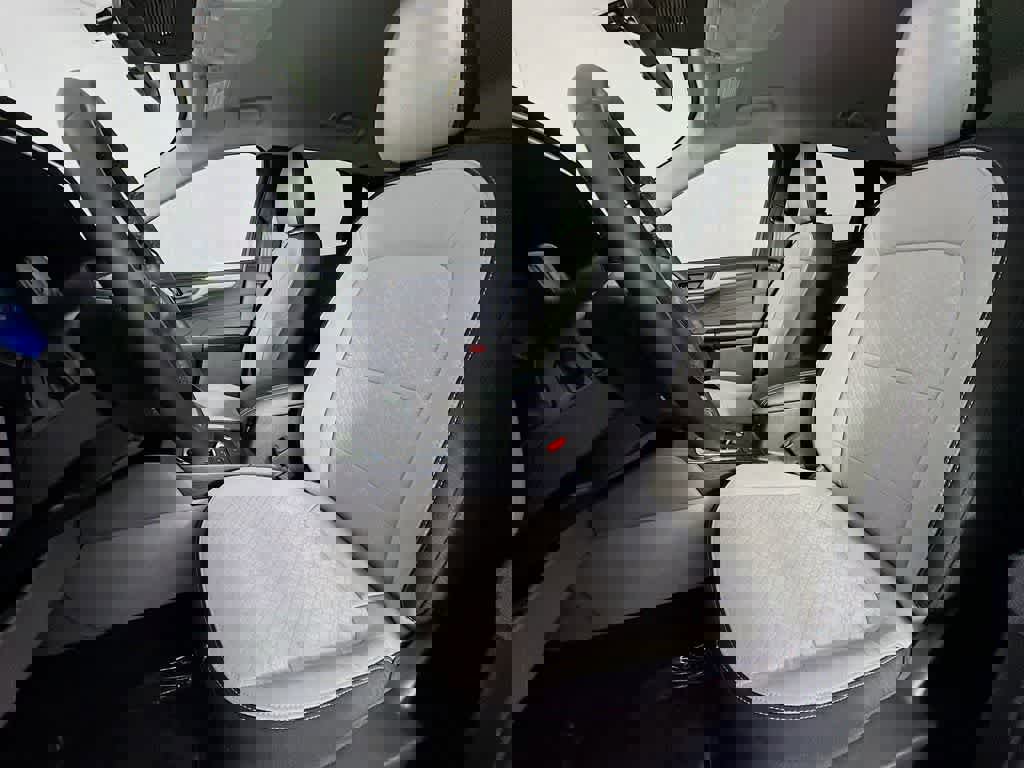 Certified 2024 Ford Escape Active image 11