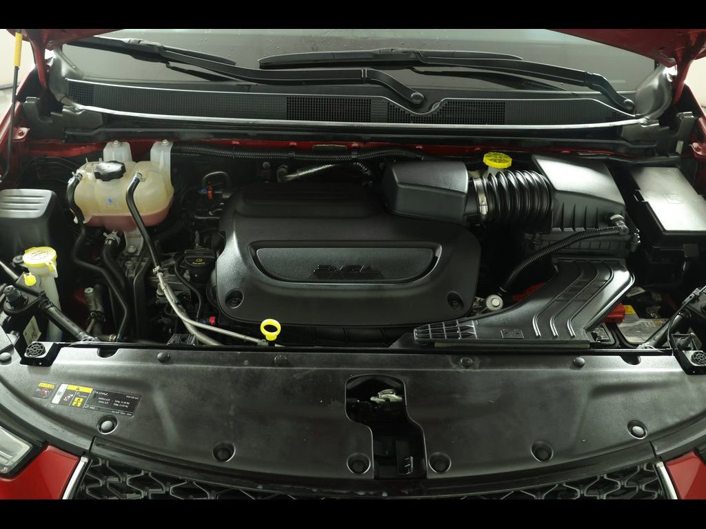 Used 2025 Chrysler Pacifica Select FWD image 20